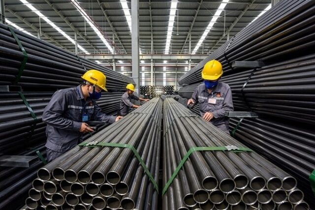 Giá thép sẽ ra sao thời gian tới, sau 8 lần giảm?